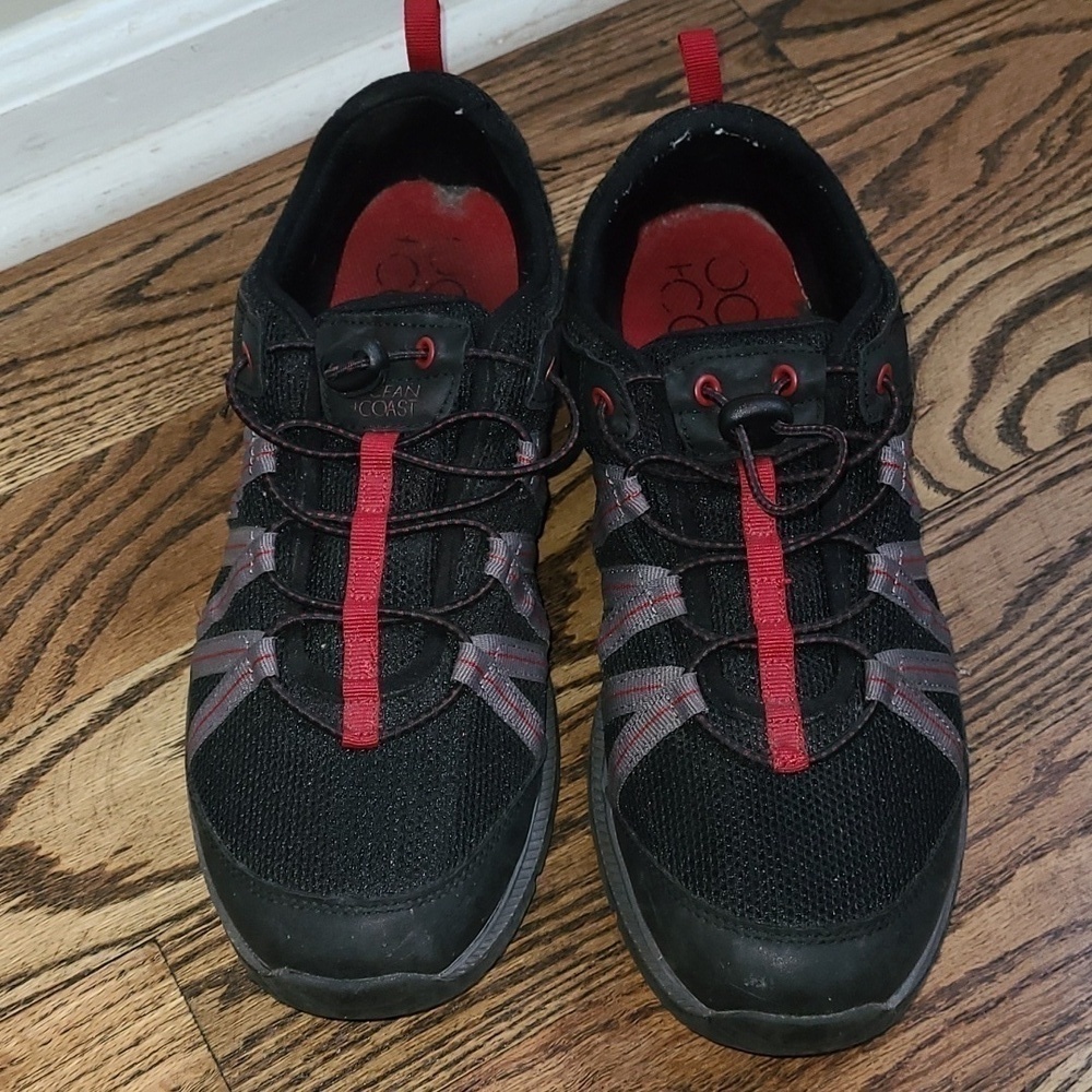 Men's Ocean + Coast ATHLVENT sneakers size 10